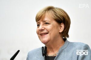 Партія вимагає від суду перевірити законність рішення Меркель про відкриття для біженців кордону з Австрією