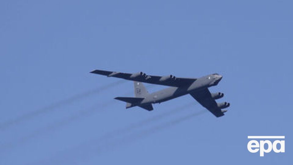 Су-27 перехватил американский самолет в международном воздушном пространстве