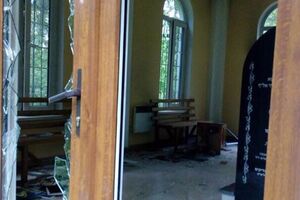 Долинский: Все окна в молельне на могиле раввина Магаршо были выбиты, святые книги разбросаны