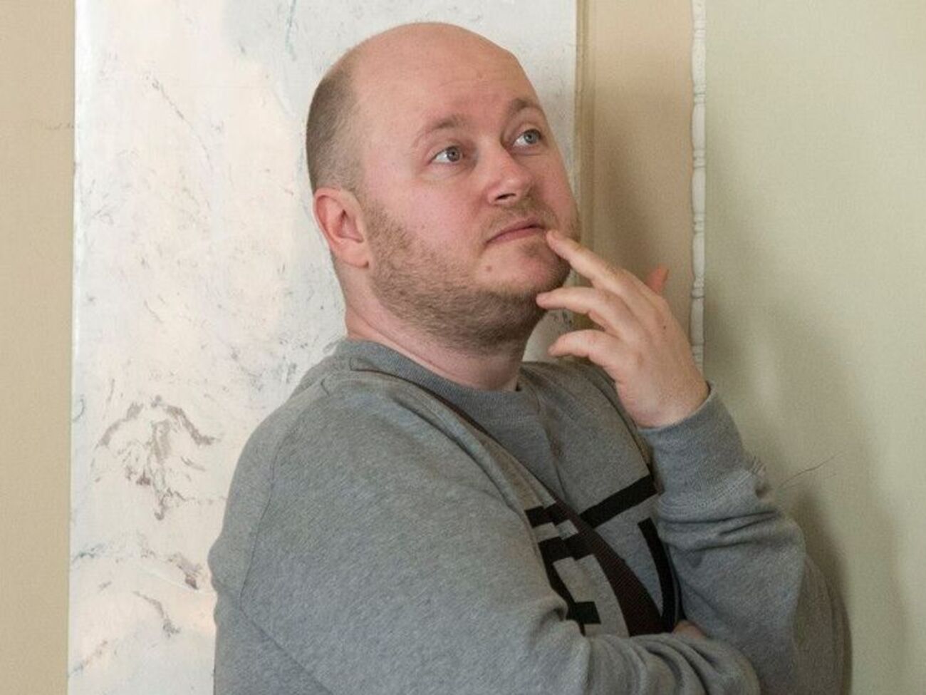 Пішов Мустафа розбиратися з мажорами – от же ж нахабна морда з депутатським гонором! Залишився б у машині – оце боягуз, очко затремтіло, так?