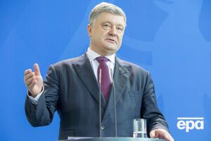 Порошенко: Нам там, в умовах, коли дії координує країна-агресор, нічого робити