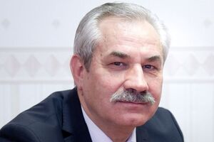 Потупчик працював в уряді Білорусі із 2006 року