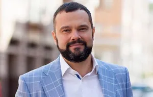 Максим Гольдарб: Те, кто хотят достичь мира, садятся за стол переговоров. С кем бы то ни было, хоть с дьяволом