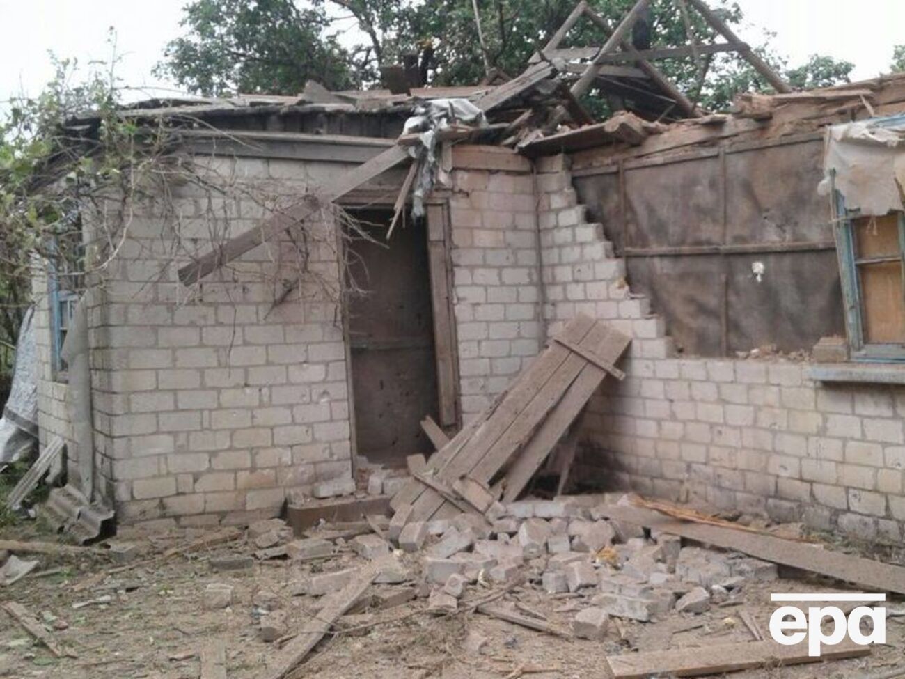 Бойовики обстріляли з мінометів житлові будинки в селищі Зайцеве