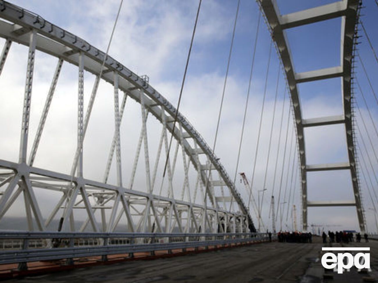 Мілов про Кримський міст: Це супердорога історія, яка розтягнеться надовго