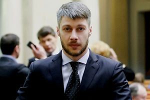 Артем Ільюк: Це вже другий такий випадок за останній місяць в Україні. І ніхто не розуміє, яку речовину розпорошили. Дуже небезпечна тенденція