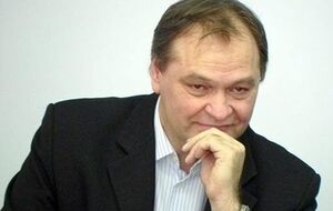 У декларації за 2017 рік Пономарьов зазначив, що зберігає готівкою $500 тис., €100 тис. і 350 тис. грн