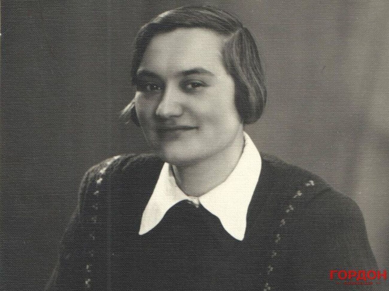 Дневник Ирины Хорошуновой охватывает период с июня 1941 по апрель 1944 года. Это не просто воспоминания, а описание событий в реальном времени