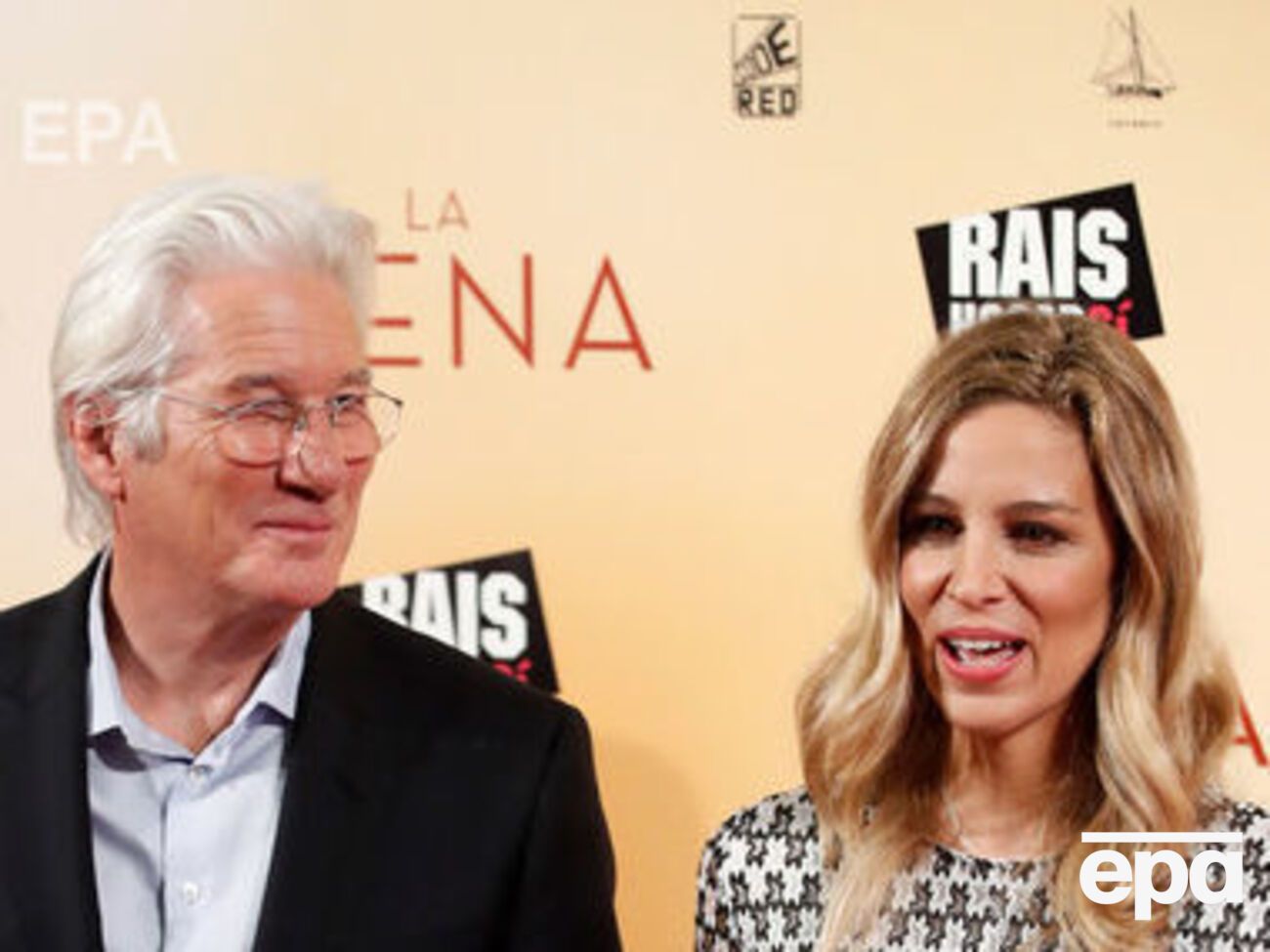 Гир и Сильва стали мужем и женой