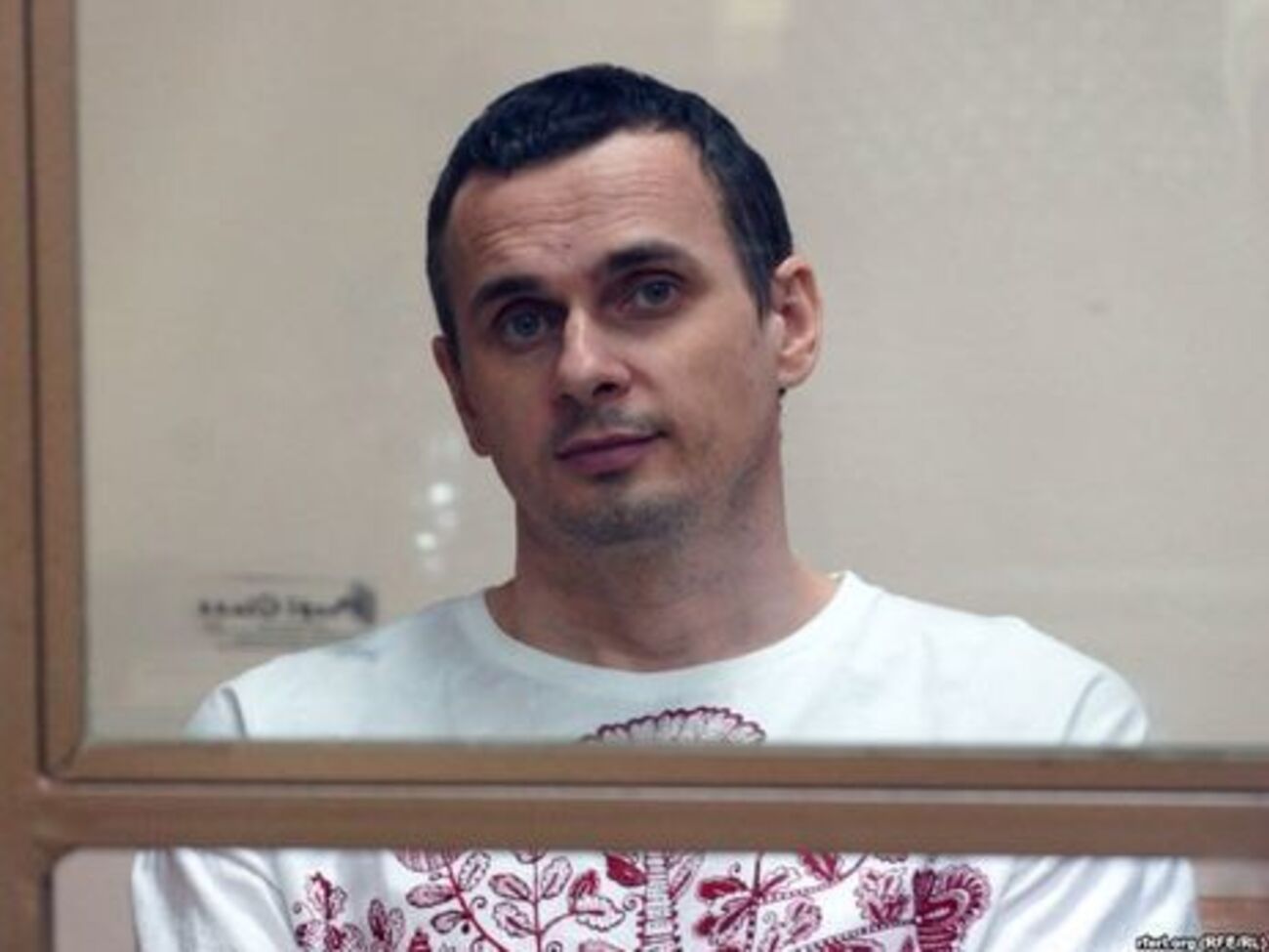 Сенцов оголосив голодування 14 травня