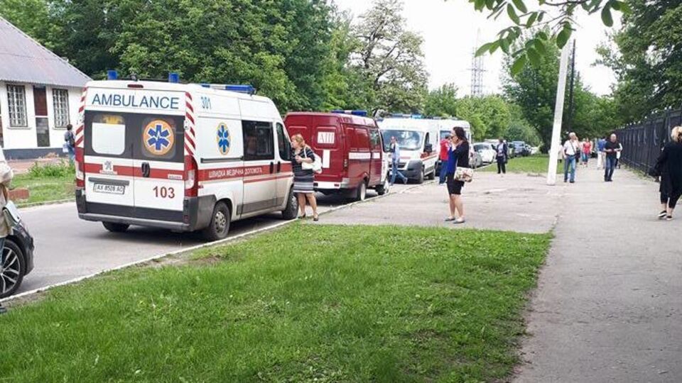 Із симптомами отруєння госпіталізовано 26 дітей