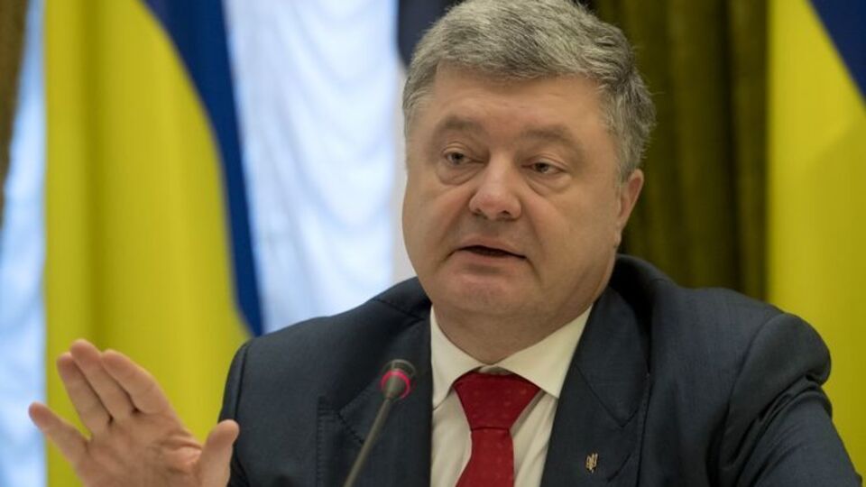 Порошенко: Мы делаем все, что от нас зависит, чтобы обеспечить, с позволения сказать, давление на российского президента