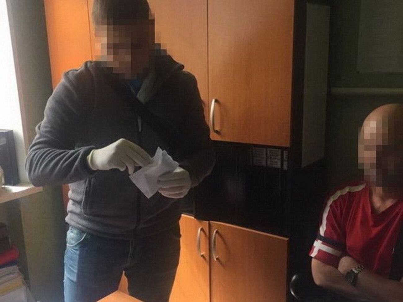 Гогоць (справа) подтвердил, что попал на оперативную съемку СБУ