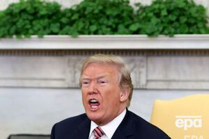 По данным Politico, Трамп давно был недоволен из-за утечек в Белом доме