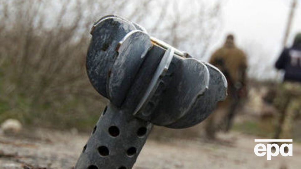 Збройний конфлікт у Донецькій і Луганській областях між українською армією та проросійськими бойовиками почався у квітні 2014 року