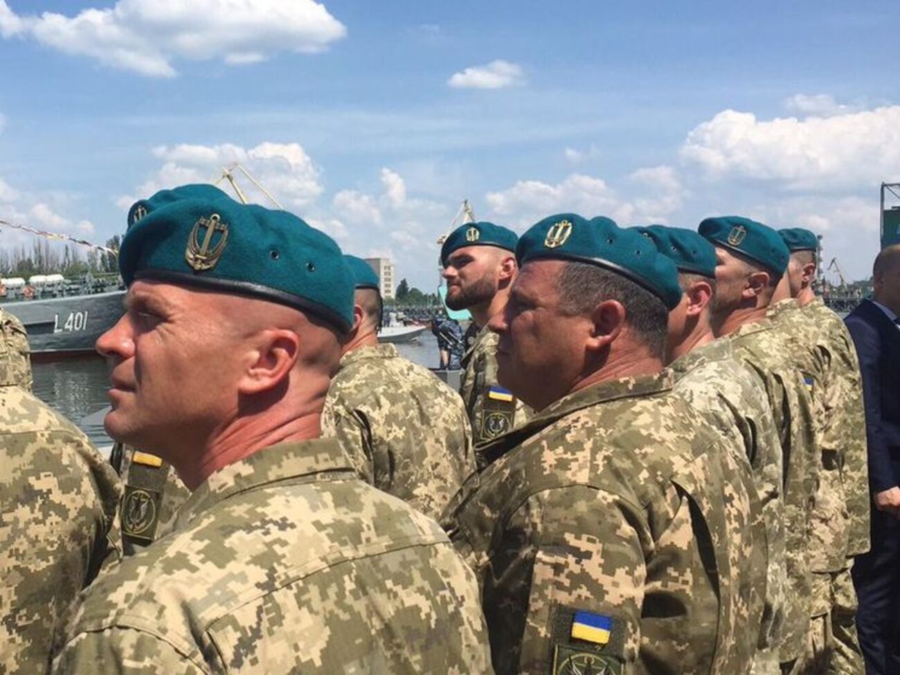 Українські морські піхотинці одержали нові берети