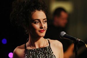 Паш была финалисткой "Х-фактора"