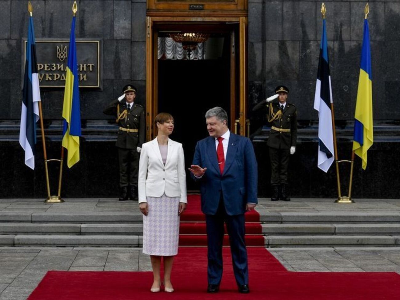 У межах візиту Керсті Кальюлайд зустрілася з президентом України Петром Порошенком