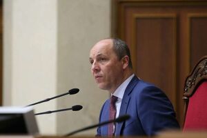 Парубий подчеркнул, что Верховная Рада уже прошла 1273 поправки к законопроекту об антикоррупционном суде