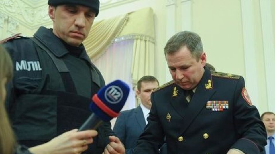 Суд постановил допустить немедленное исполнение судебного решения в части восстановления Стоецкого в должности