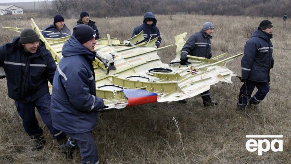 Самолет потерпел крушение в районе Тореза