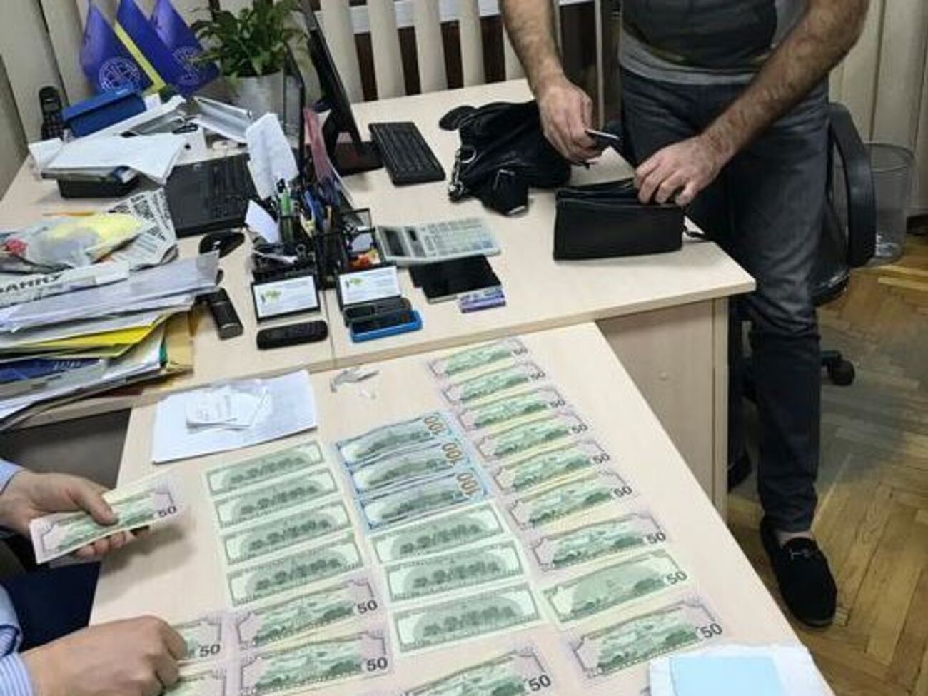 Экс-чиновнице грозит от восьми до 12 лет тюрьмы