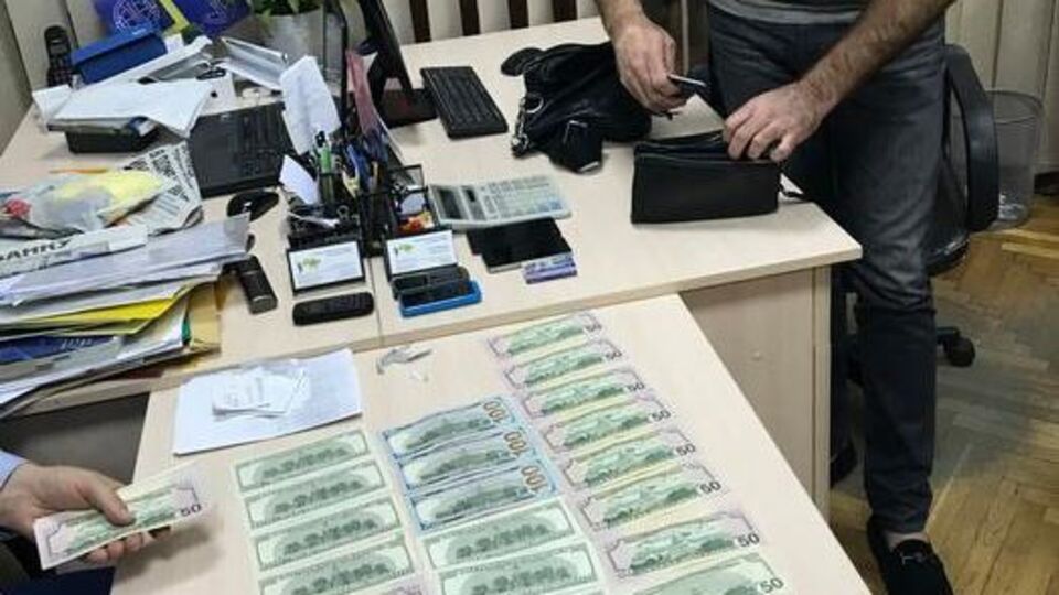 Екс-чиновниці загрожує від восьми до 12 років в'язниці