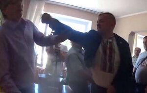 Через бійку до зали сільради викликали поліцію