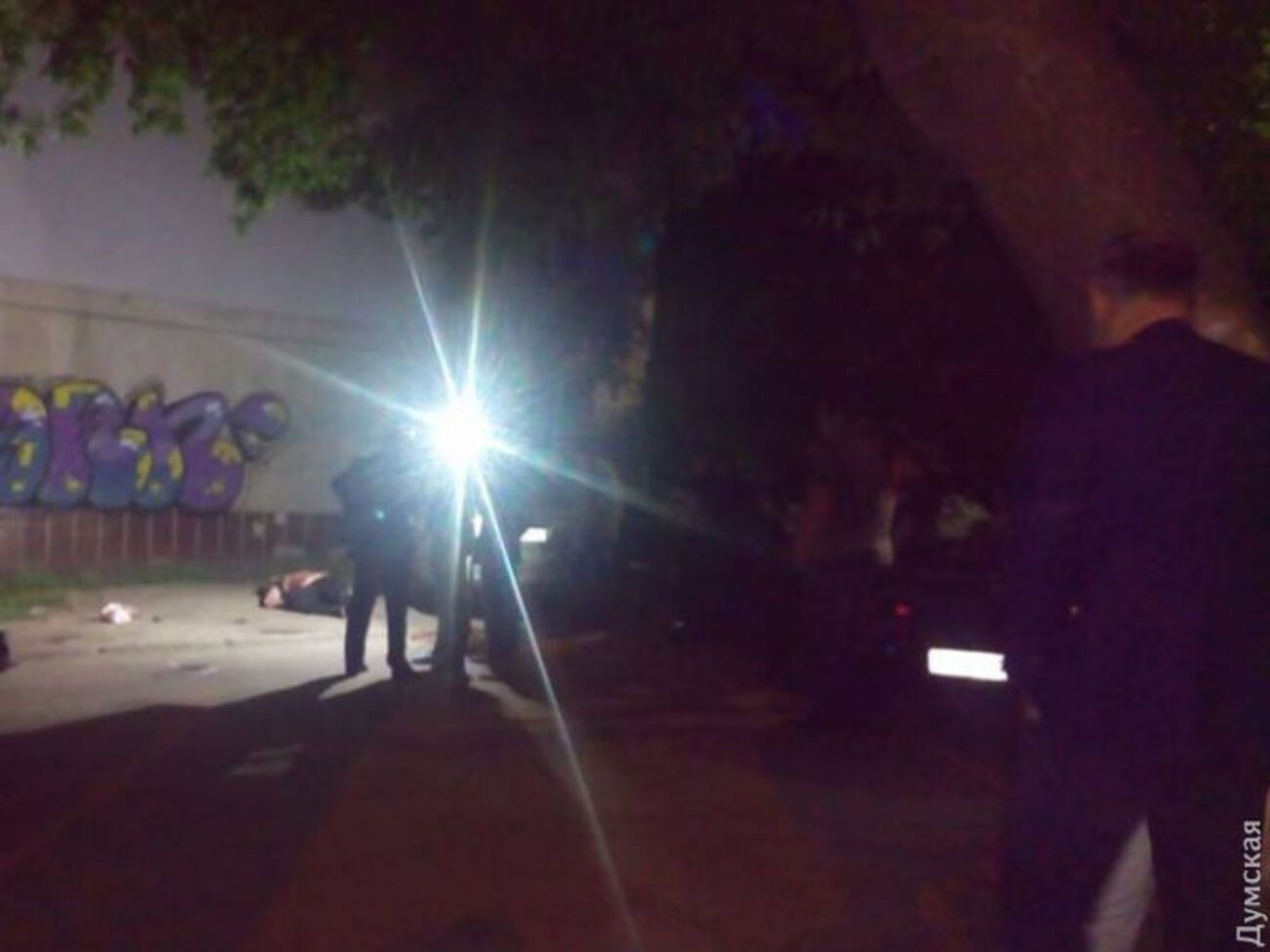 Оба нападавших были безоружными, утверждает источник