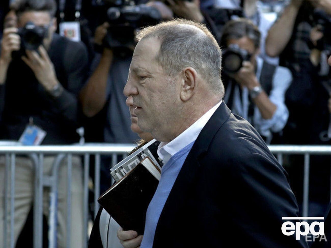 Вайнштейн сам пришел в полицию