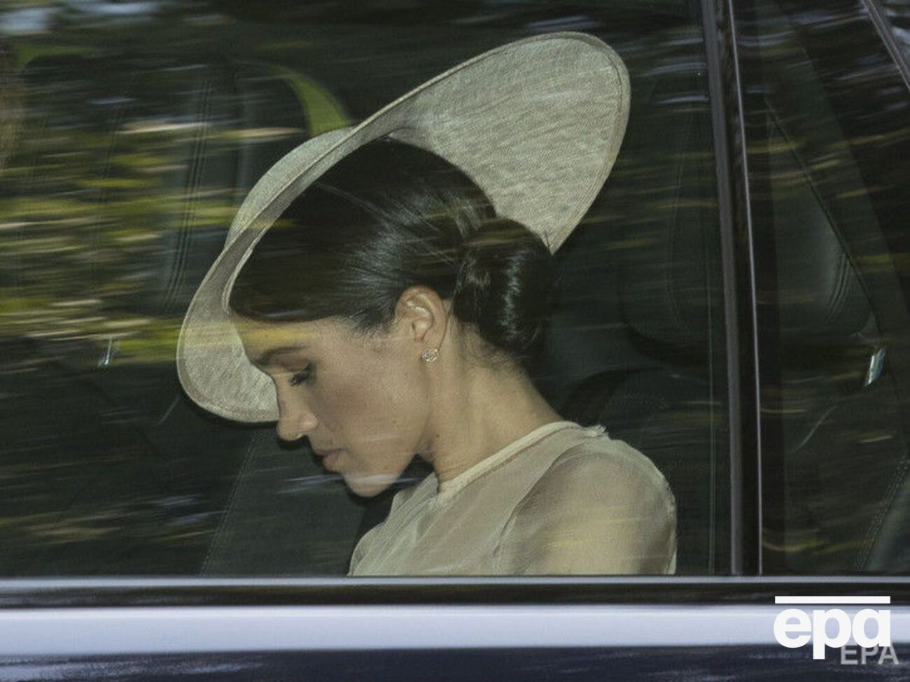 Герцогиня Меган буде вчитися етикету