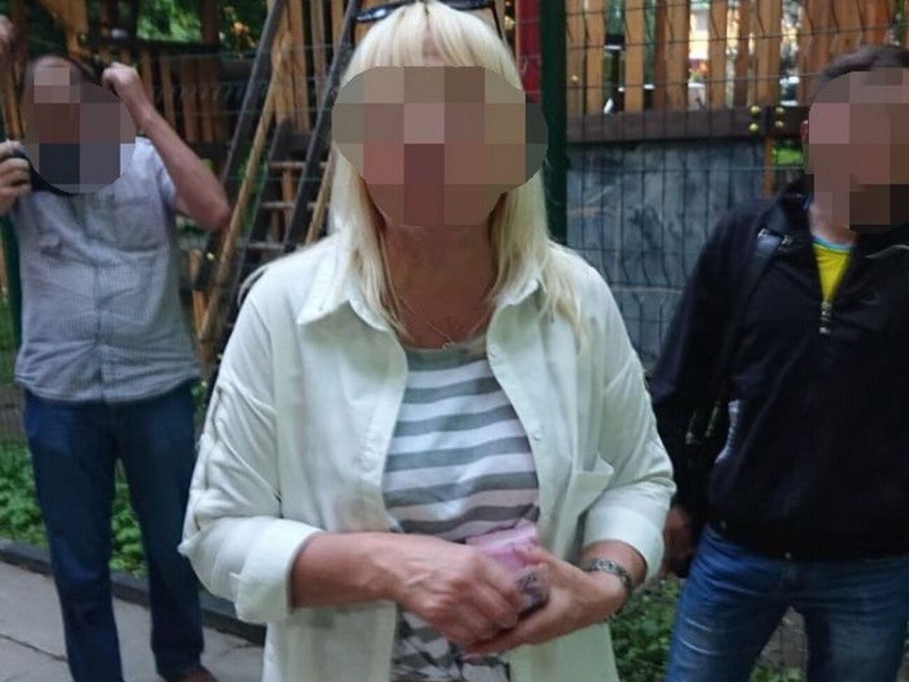Під час затримання чиновниця намагалася чинити опір