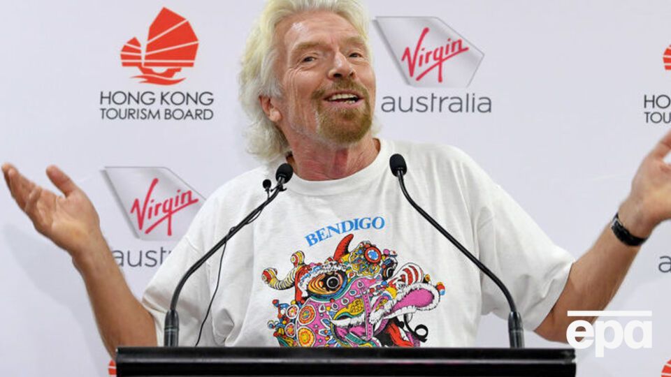 Брэнсон хочет стать одним из первых космических туристов