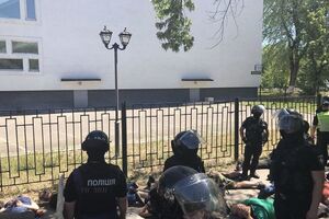 Директор ринку буде вимагати компенсації від погромників