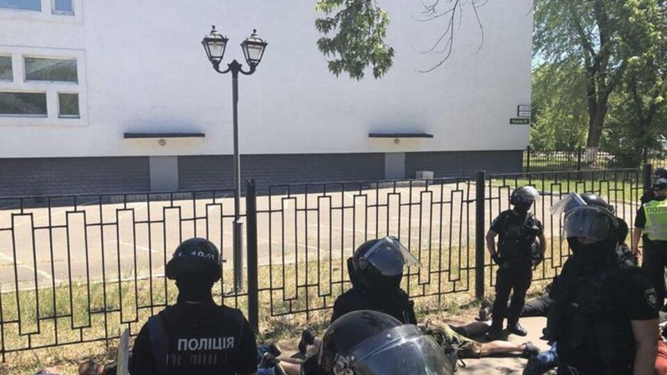 Директор ринку буде вимагати компенсації від погромників