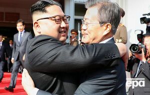 Кім Чен Ин і Мун Чже Ін домовилися провести 1 червня міжкорейські переговори на високому рівні