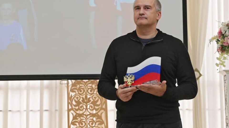 Аксенова назначили "главой" Совмина Крыма в апреле 2014 года