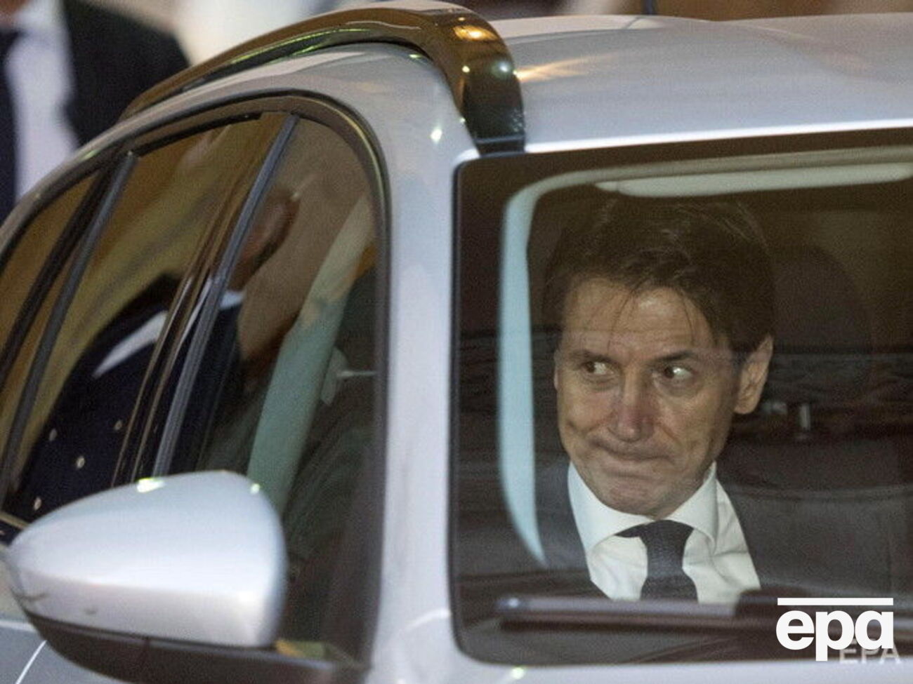 Конте вернул мандат президенту