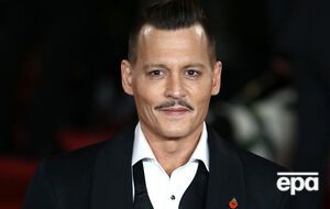 Депп также хочет зайти в магазин русских музыкальных инструментов