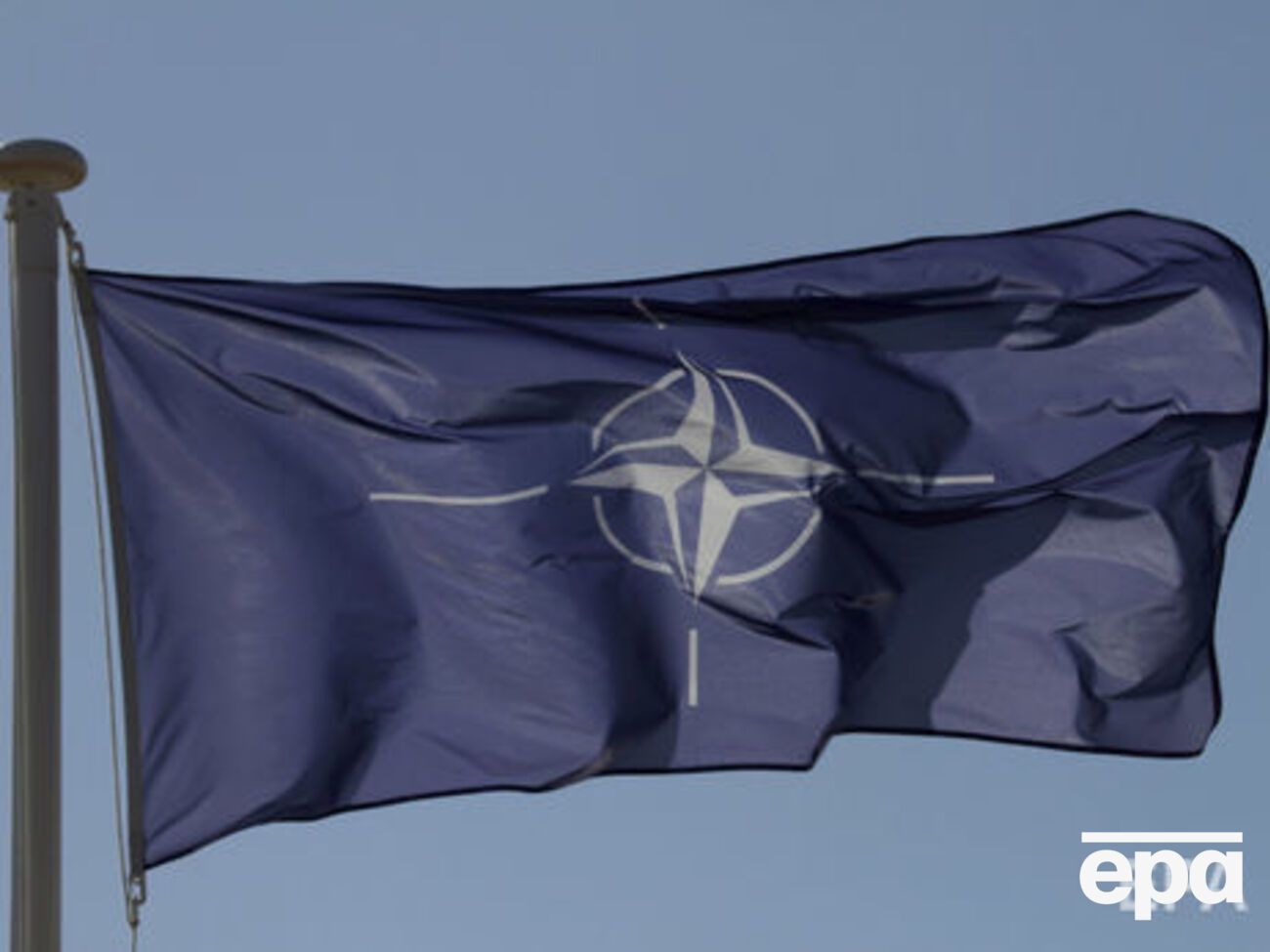 Ранее Венгрия предложила НАТО пересмотреть политику в отношении Украины