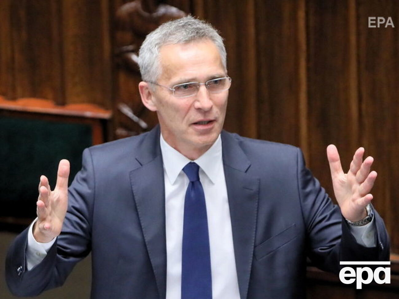 Столтенберг пообещал поддерживать Украину