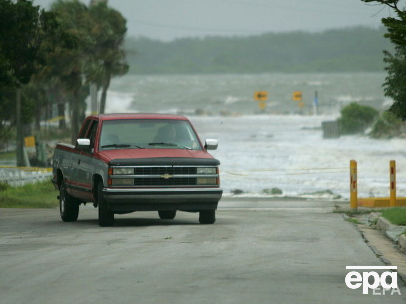 Шторм "Альберто" налетів на південно-східне узбережжя США