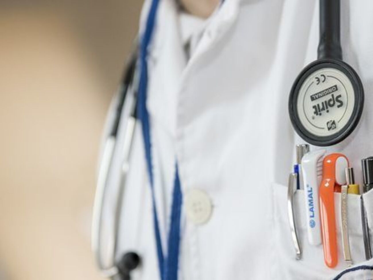 Женщина погибла от ботулизма в Александровской клинической больнице Киева