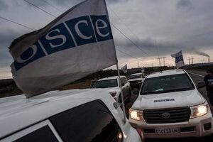 Розрив міни стався на відстані приблизно 250 м від автомобіля ОБСЄ