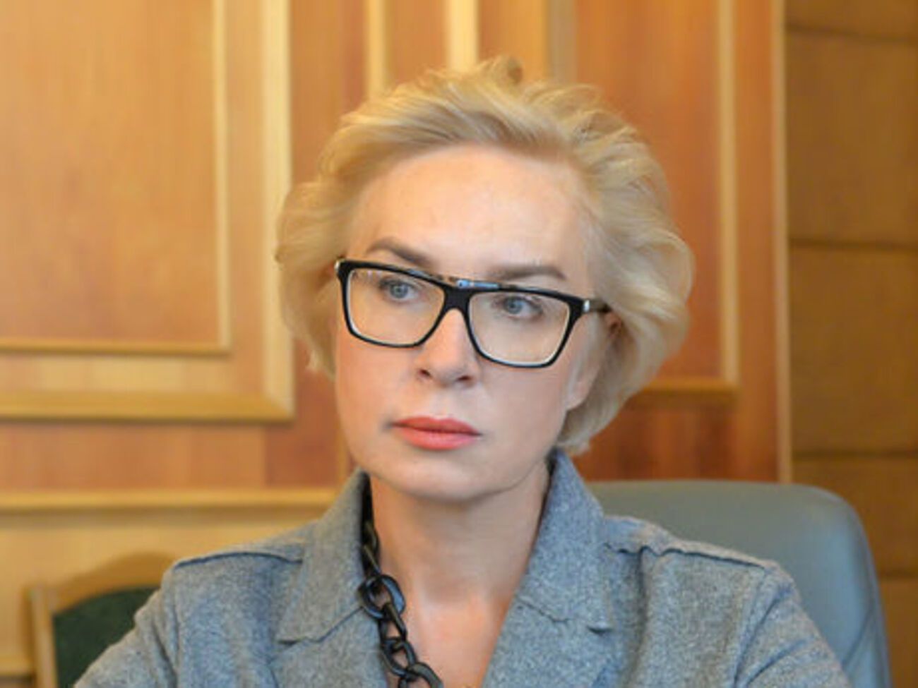 Денисова хочет посетить Сенцова в колонии