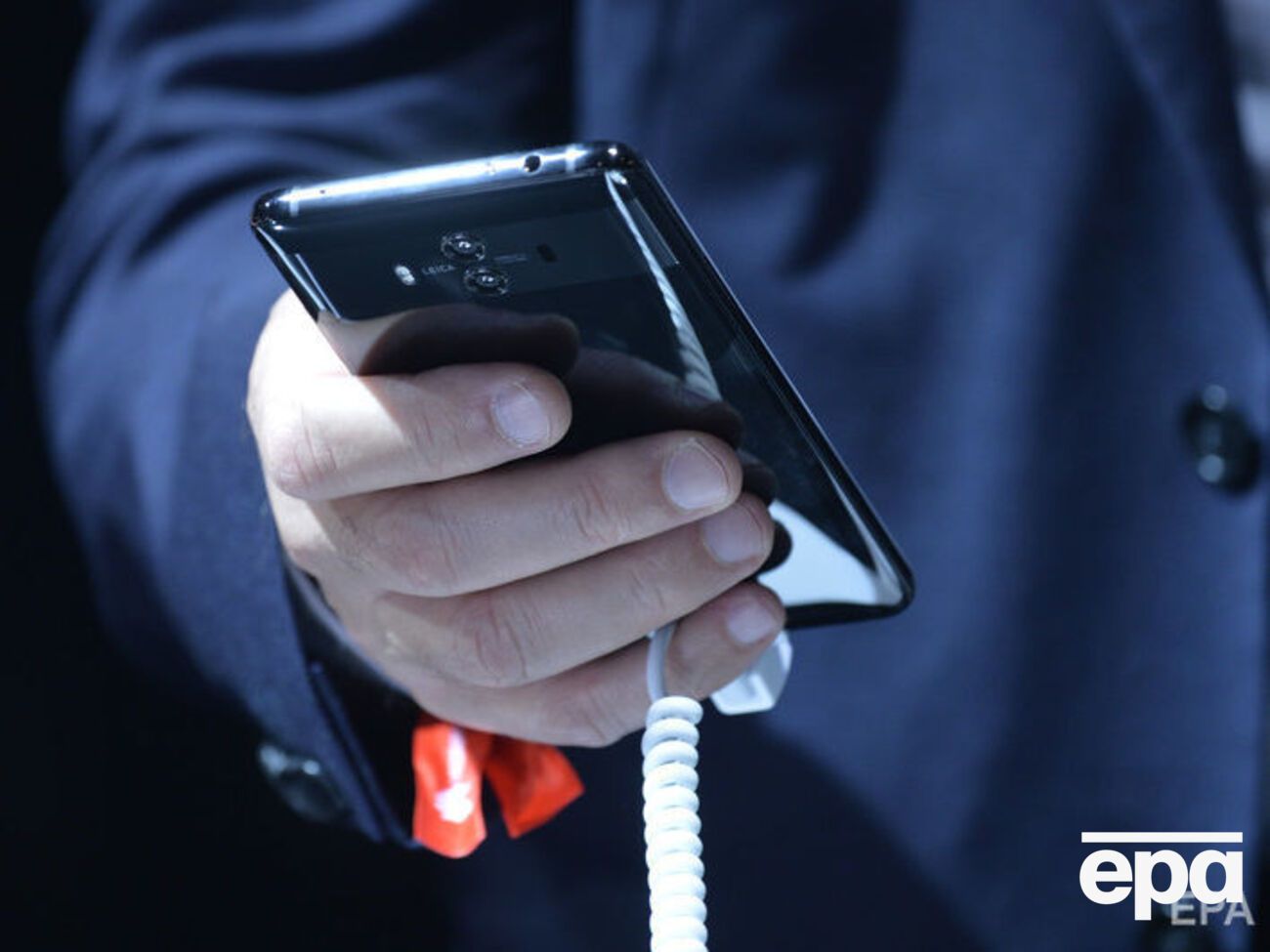 У Huawei та ZTE запевнили, що не співпрацюють із розвідкою Китаю