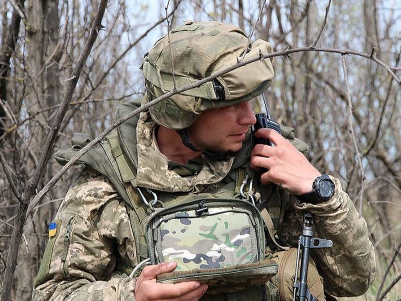 Українські військові відповідали на обстріл бойовиків "активною обороною"