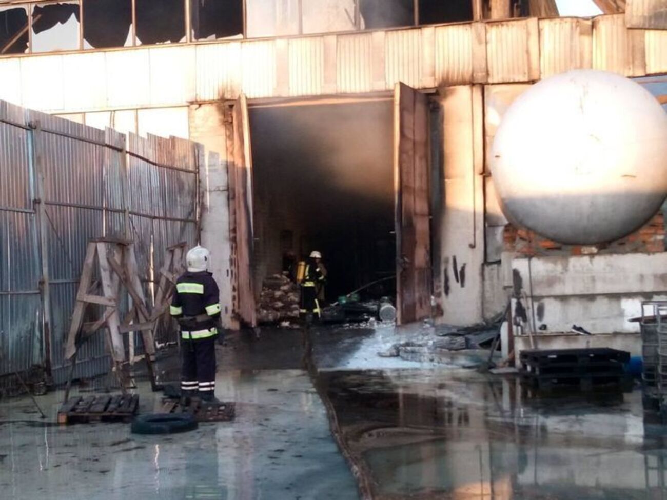 Пожежу ліквідували о 20.40