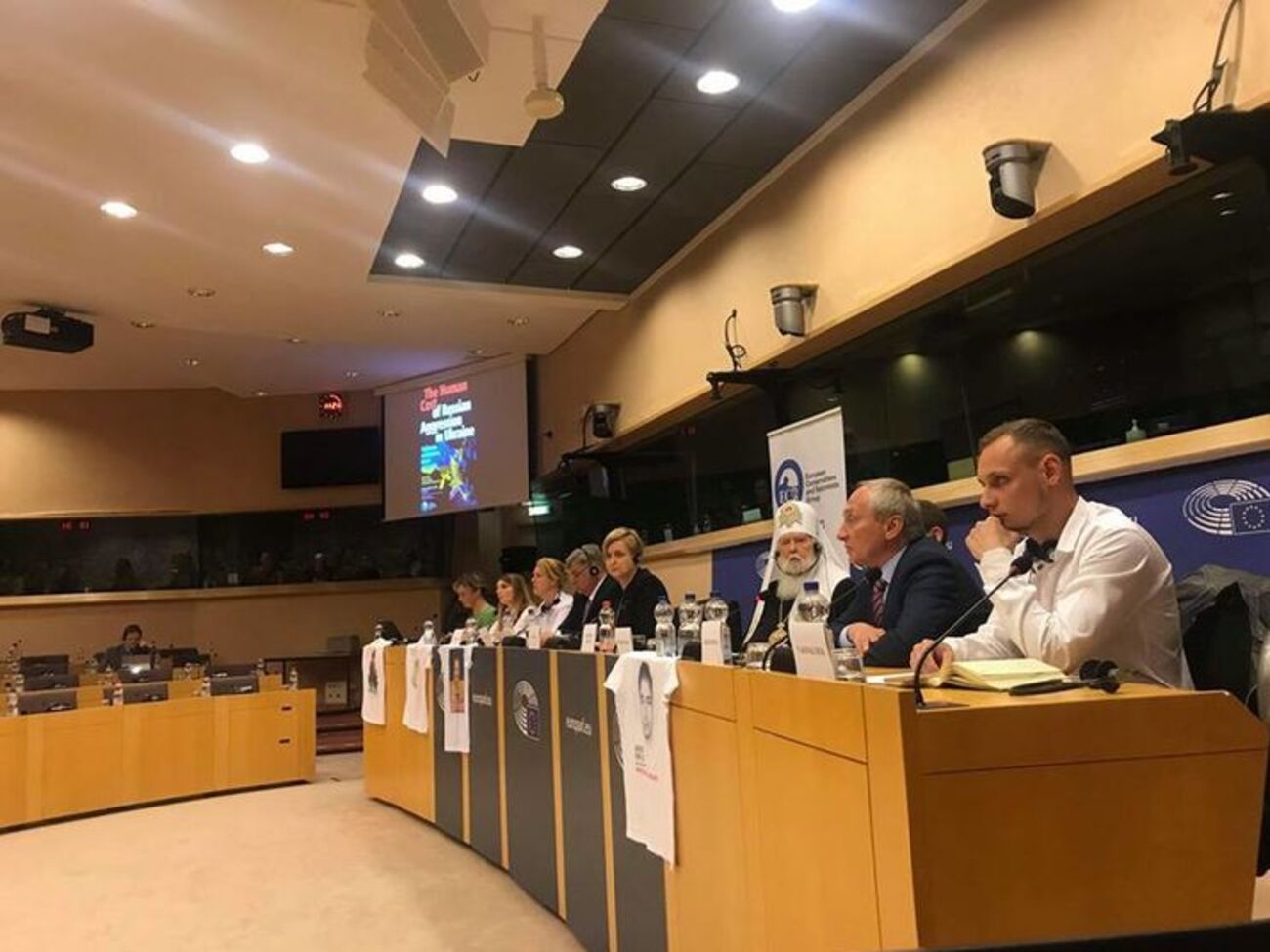 Украинцы рассказали в Европарламенте свои истории