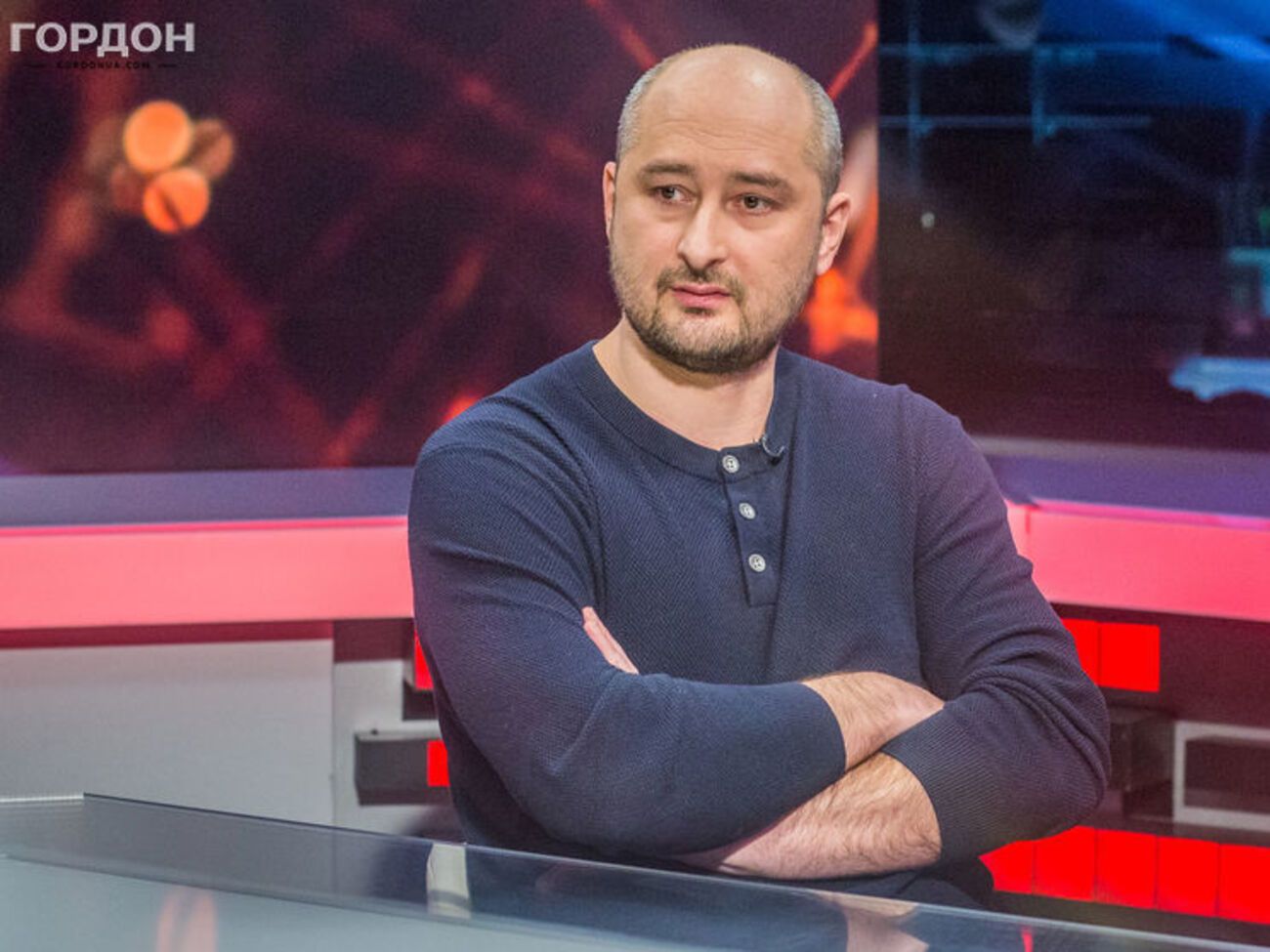 29 мая в работавшего в Киеве российского журналиста Бабченко стреляли в подъезде его дома. Он умер в машине "скорой"